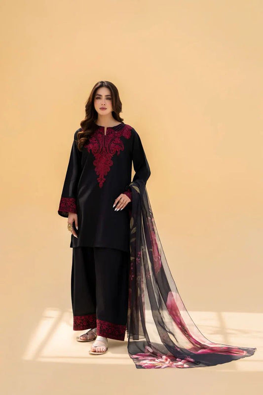 Sapphire 3PC Embroidered Lawn Suit